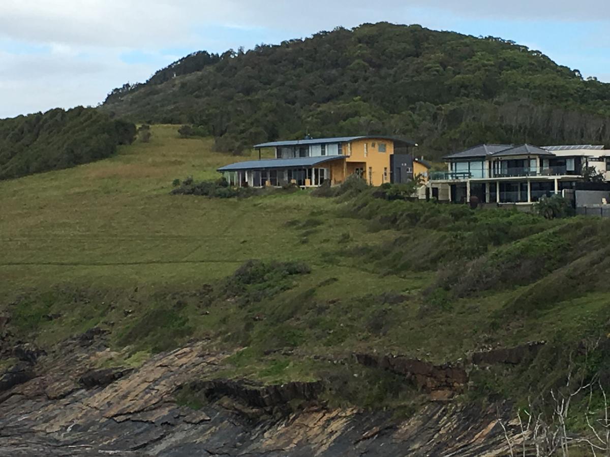 Oceanscape Luxury Beachfront Villas Scotts Head Dış mekan fotoğraf