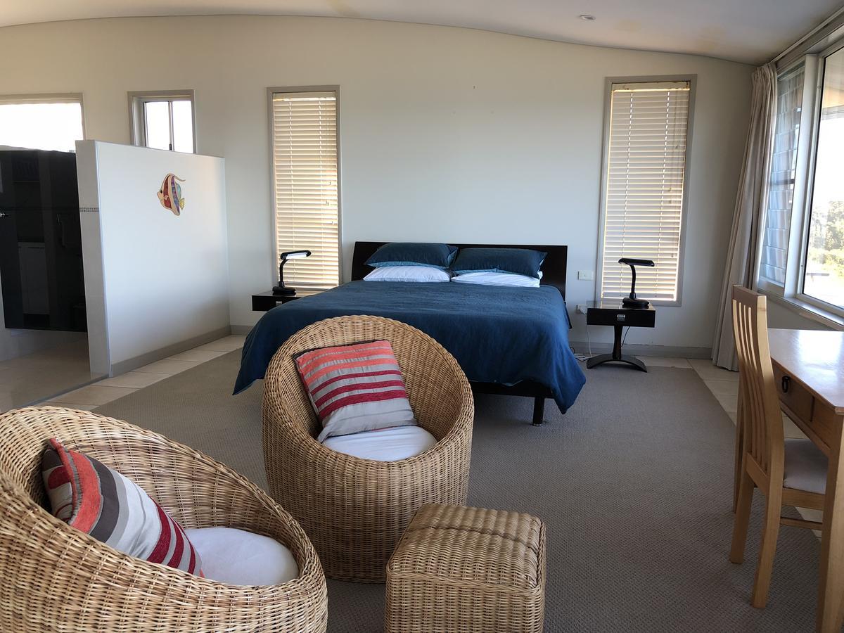 Oceanscape Luxury Beachfront Villas Scotts Head Oda fotoğraf